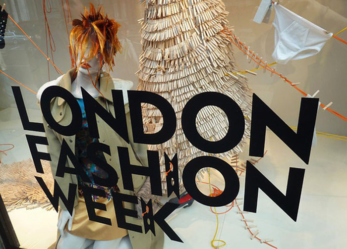 Тиждень моди в Лондоні - це одна з чудової четвірки світових тижнів мод